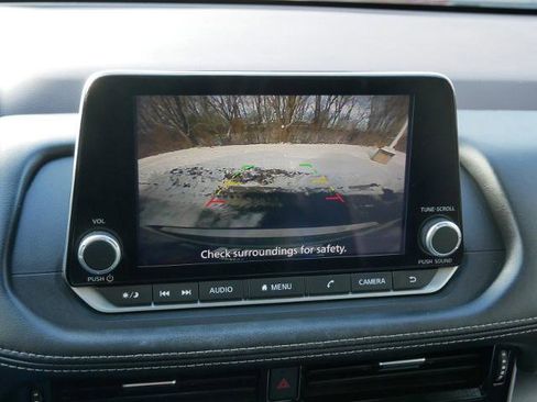 Certified 2023 Nissan Rogue SV w/ SV Premium Package image 18