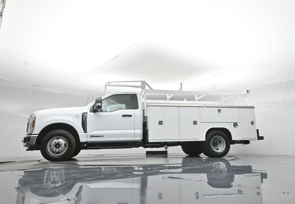 New 2025 Ford F350 XL w/ XL Chrome Package RWD image 56