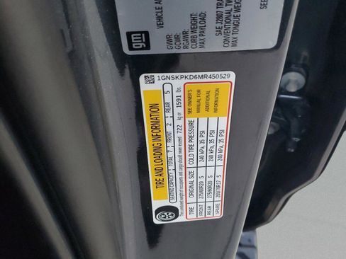 Used 2021 Chevrolet Tahoe Z71 w/ Rear Media and Nav Package image 29