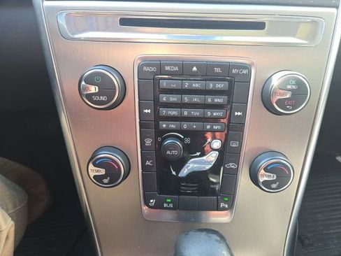 Used 2012 Volvo XC60 T6 image 7