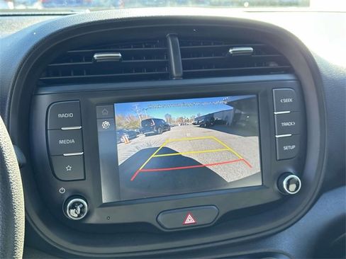 Certified 2025 Kia Soul LX w/ Option Group 015 image 4