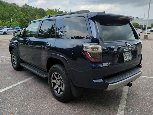 Used 2019 Toyota 4Runner TRD Off-Road Premium AWD/4WD image 6