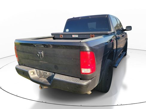 Used 2018 RAM 1500 Express w/ Black Ram 1500 Express Group RWD image 4