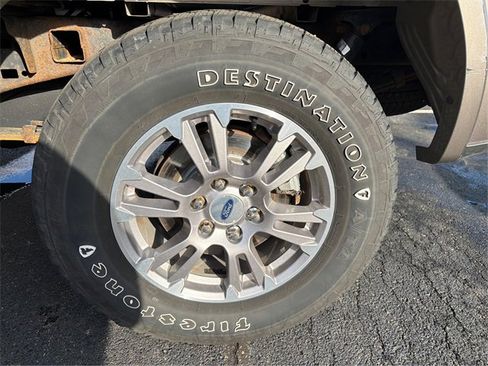 Certified 2018 Ford F150 Lariat w/ Trailer Tow Package image 14