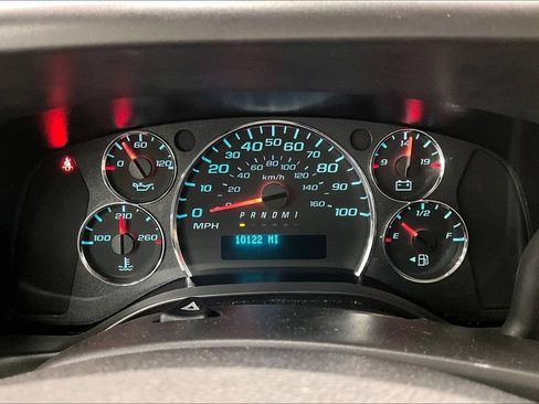 Used 2025 Chevrolet Express 2500 w/ Driver Convenience Package RWD image 19