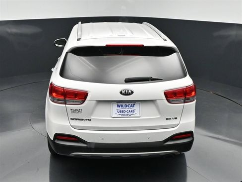 Used 2017 Kia Sorento EX AWD/4WD image 25