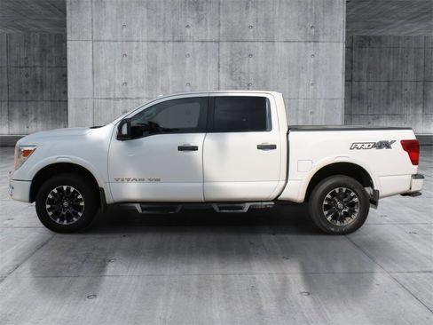 Used 2018 Nissan Titan PRO-4X w/ Pro-4x Convenience Package image 2
