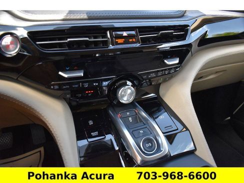 Used 2024 Acura MDX SH-AWD w/ Advance Package image 16