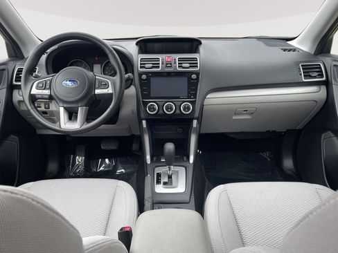 Used 2018 Subaru Forester 2.5i Premium w/ All-Weather Package image 16