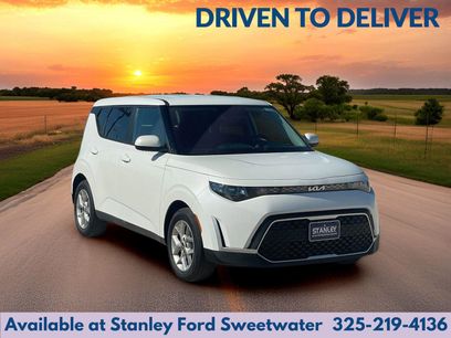 Used 2024 Kia Soul LX w/ Option Group 015