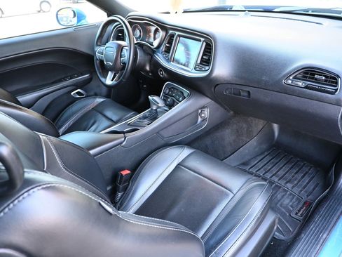 Used 2015 Dodge Challenger SXT Plus RWD image 26