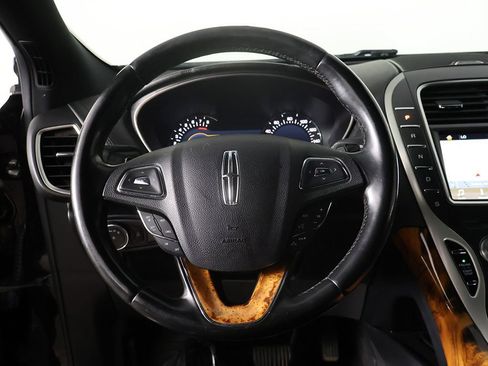 Used 2017 Lincoln MKX Select w/ Select Plus Package FWD image 36