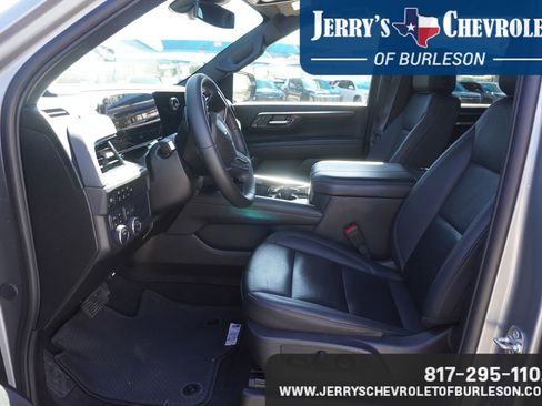 Used 2025 Chevrolet Tahoe Z71 AWD/4WD image 8