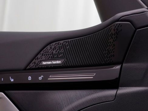 New 2026 BMW 530i xDrive w/ Premium Package AWD/4WD image 7