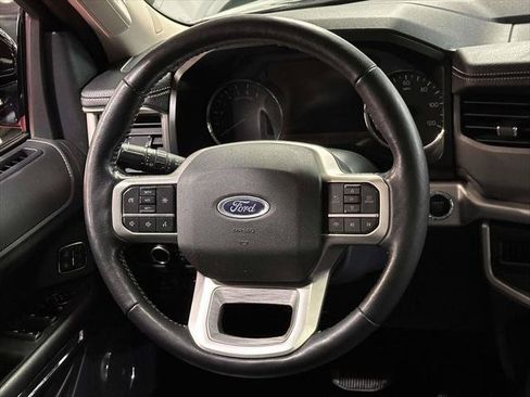 Used 2023 Ford Expedition XLT AWD/4WD image 17