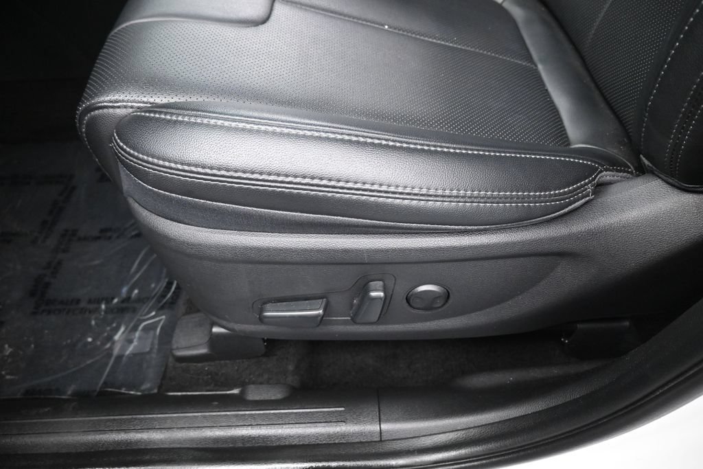 Used 2023 Hyundai Santa Fe SEL w/ Premium Package FWD image 17