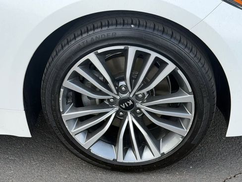 Used 2019 Kia Stinger Premium image 10