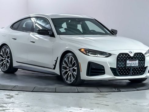 Used 2023 BMW M440i Gran Coupe w/ Shadowloine Package RWD image 9