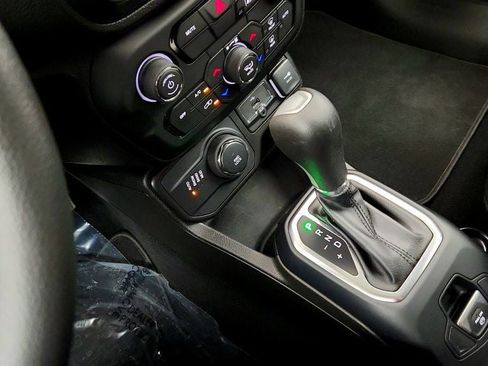 Used 2021 Jeep Renegade Sport AWD/4WD image 14