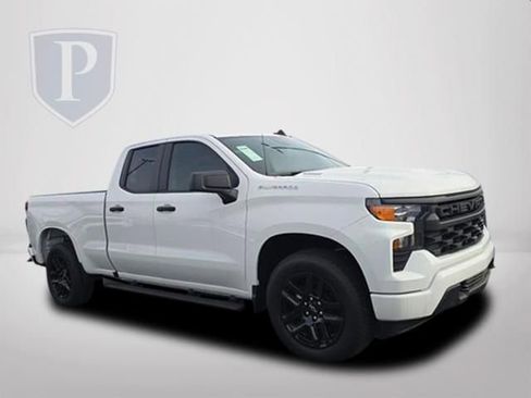 New 2026 Chevrolet Silverado 1500 Custom image 2