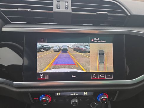 Used 2022 Audi Q3 2.0T Premium Plus w/ Premium Plus Package image 14