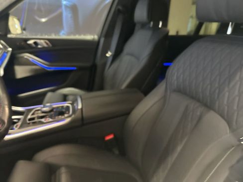 Used 2024 BMW X7 M60i w/ Executive Package image 6
