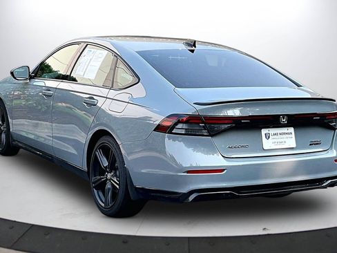 Used 2025 Honda Accord Sport image 7