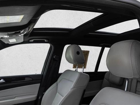 Used 2018 Mercedes-Benz GLS 450 4MATIC image 22