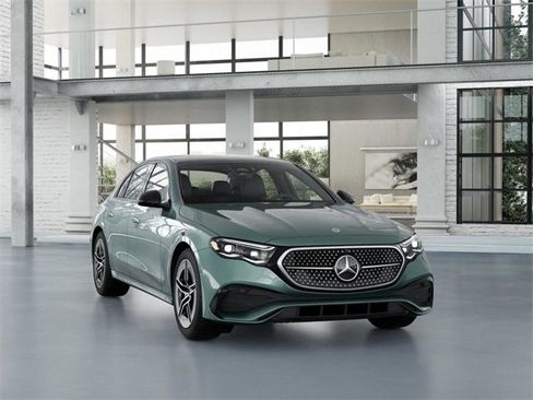 New 2026 Mercedes-Benz E 450 4MATIC Sedan image 9