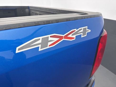 Used 2021 Chevrolet Colorado LT w/ Safety Package image 38