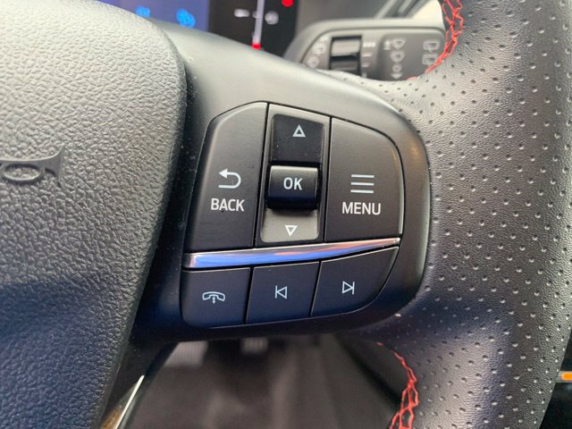 Used 2025 Ford Escape ST-Line Select AWD/4WD image 28