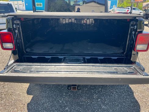 Used 2020 Jeep Gladiator Sport w/ Quick Order Package 24S AWD/4WD image 34