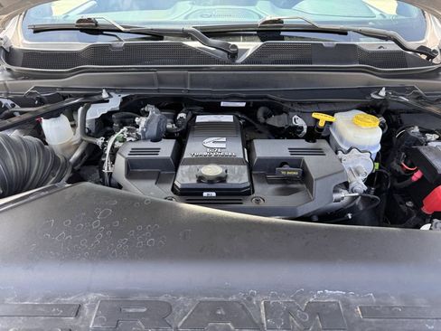 Used 2024 RAM 3500 Limited w/ Night Edition AWD/4WD image 32