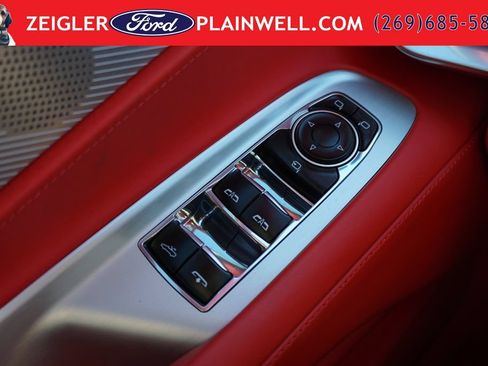 Used 2024 Chevrolet Corvette Stingray Premium Conv w/ Z51 Performance Package RWD image 30