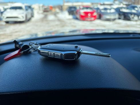 Used 2025 Kia Soul LX w/ LX Technology Package image 21