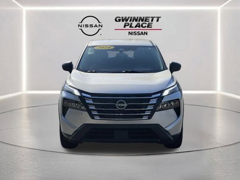 Used 2024 Nissan Rogue S image 26