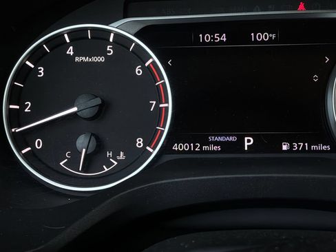 Used 2025 Nissan Rogue SV FWD image 38