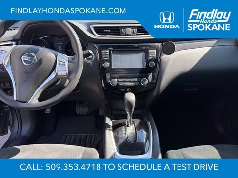 Used 2016 Nissan Rogue SV w/ SV Premium Package AWD/4WD image 16