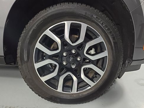 Used 2022 Ford Maverick Lariat w/ Lariat Luxury Package image 10