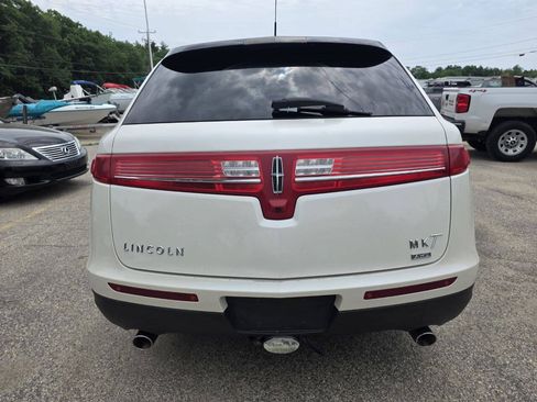 Used 2011 Lincoln MKT AWD w/ 101A Rapid Spec Order Code image 10
