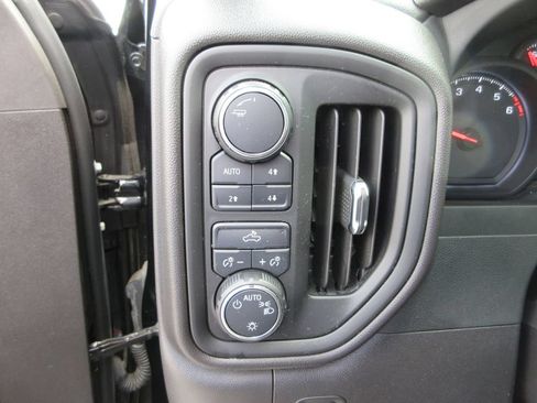 Certified 2024 Chevrolet Silverado 1500 Custom Trail Boss w/ LPO, Dark Essentials Package AWD/4WD image 23