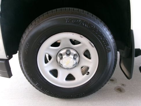 Used 2018 Chevrolet Silverado 1500 W/T w/ Chrome Bumper Package image 40