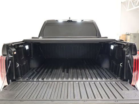 Used 2025 Toyota Tundra Limited image 32