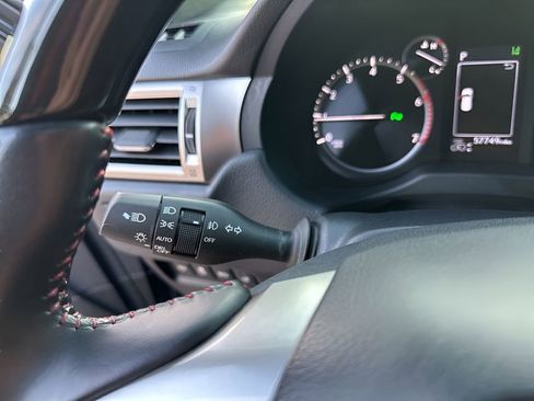 Used 2023 Lexus GX 460 Luxury image 32