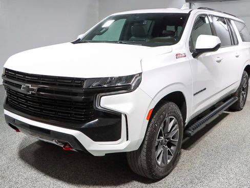Used 2023 Chevrolet Suburban Z71 image 37