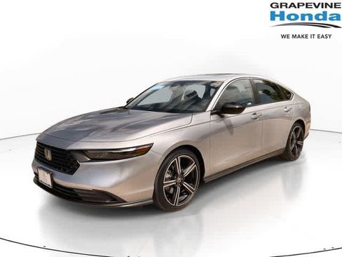 Used 2025 Honda Accord Sport image 1