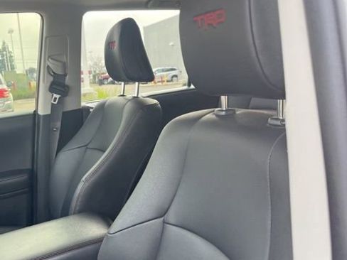 Used 2022 Toyota 4Runner TRD Off-Road Premium w/ Moonroof Package image 13