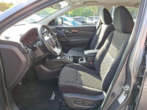 Used 2022 Nissan Rogue Sport SV image 13