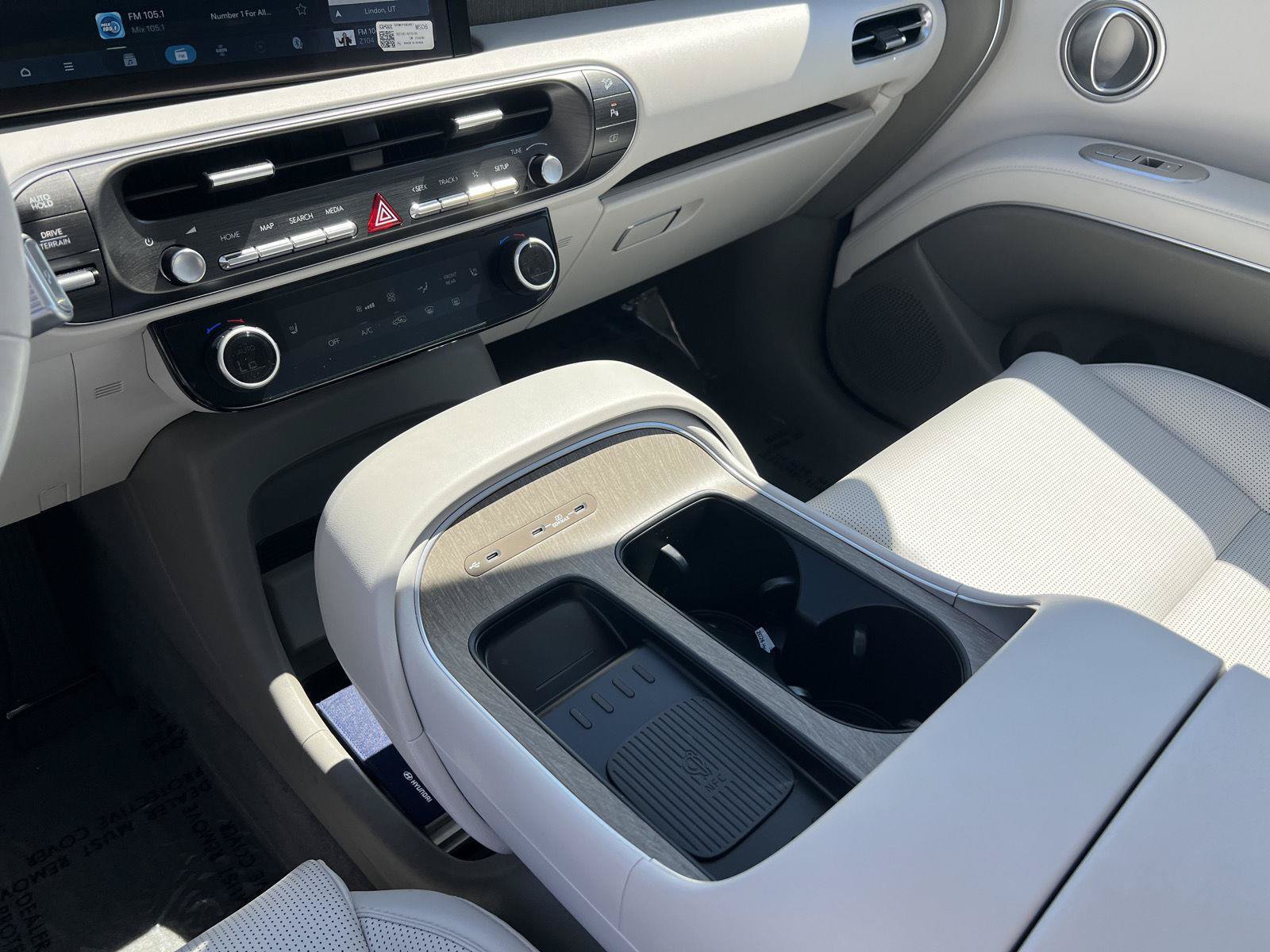 Certified 2026 Hyundai Palisade SEL AWD/4WD image 8
