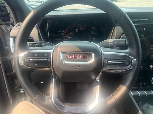 Used 2025 GMC Terrain Elevation AWD/4WD image 12